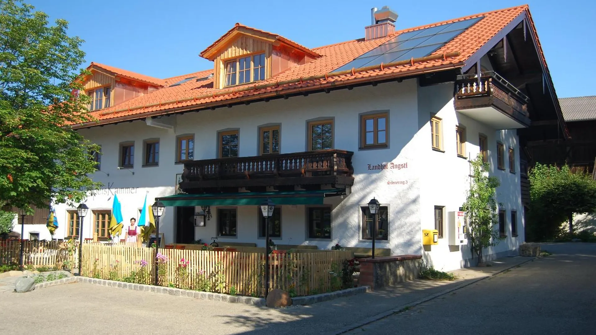 Affittacamere Landhof Angstl - Gaestezimmer Und Tagungsraum Höslwang Germania